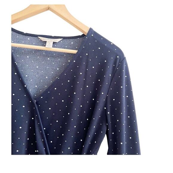 Banana Republic Polka Dot Wrap Peplum Blouse Jersey Stretch Size Medium Navy - Picture 7 of 10